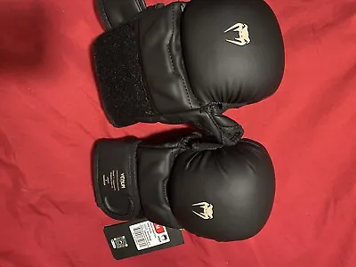 Venum Challenger Sparring Gloves - Black/Black - For MMA And Boxing • $40
