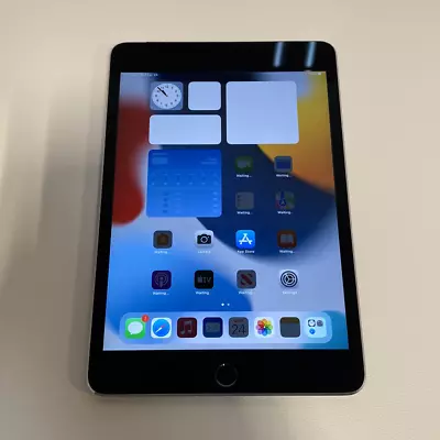 IPad Mini 4 - 64GB - WiFi + Cellular (Read Description) BH1008 • $2.25