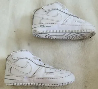 Baby Nike Air Force One White Mid Soft Crib Bottom Shoes 844103-100 4C • $10