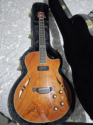 $650 • Buy Crafter SAT-BUB Guitar