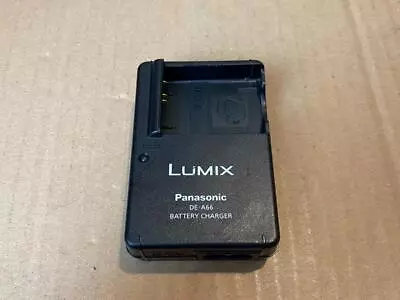 Panasonic Lumix Digital Camera Battery Charger -Model No. DE-A66 - Free Delivery • £8.95