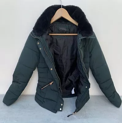 Dark Green Puffer Coat With Foldaway Hood & Removable Trim Matalan Papaya Size 6 • £5