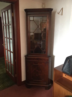 £0.99 • Buy Mahogany Corner Unit With Display And Cupboard Cabinet