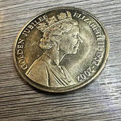 The Queens Golden Jubilee 1952-2002 Commemorative Coin / Token Ref L4 • £2