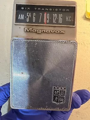 Vintage Magnavox Six Transistor Radio Model AM-61 For Parts Or Fixing • $2.25