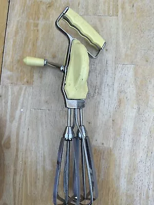 Vintage Yellow Maid Of Honor Stainless Steel Egg Beater Kitchen Tool • $10