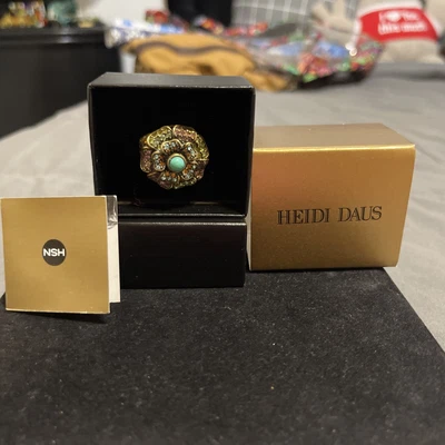 $24.99 • Buy Heidi Daus Retired  Passionate Poisey  Swarovski Crystal Flower Ring - Sz 7
