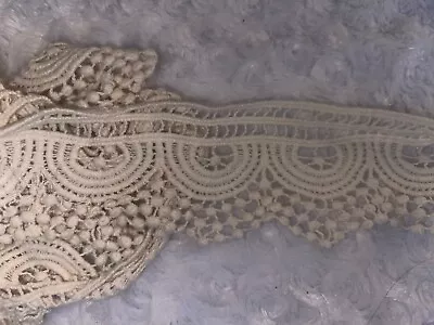 2.5 Yards Cream VENISE Scalloped Victorian Sewing Non Trim Lace 2.75  Wide • $4.68