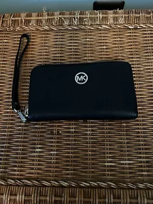  Michael Kors Fulton Pebbled Leather Wristlet • $21.50