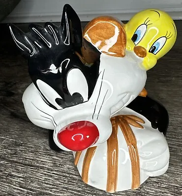 1993 Warner Brothers Looney Tunes Sylvester & Tweety Cookie Jar Vintage Top Only • $7.99