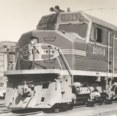 Atchison Topeka & Santa Fe Railway Railroad ATSF #1934 F45 Electromotive Photo • $16.97