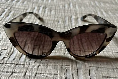 $16 • Buy Quay Australia Sunglasses Cat Eye Tortoiseshell
