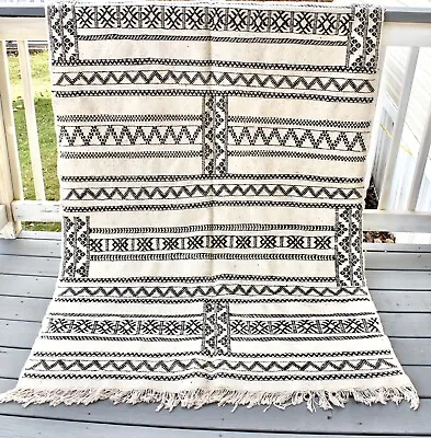 *New* Moroccan Handmade Flatweave Kilim Rug - 75in X 48in • $350