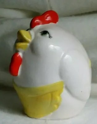 Vintage Ceramic CHICKEN HEN WEARING AN APRON SALT SHAKER Made In Japan • $6.50