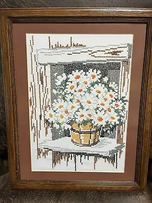 Vintage Hand Embroidered Framed Picture Of Daisy Bouquet • $20