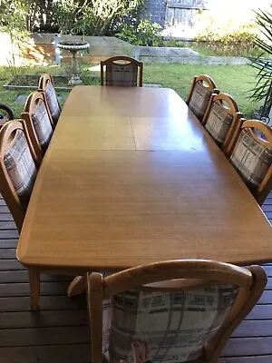 $250 • Buy Dining Set Table And Chairs