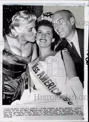 1962 Press Photo  Miss America  Jacquelyn Mayer & Parents In Atlantic City NJ • $19.99