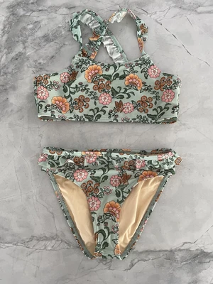 $56 • Buy Arnhem Girls Two Piece Swimmers Preowned But Immaculate And So Amazing 6-8Y 