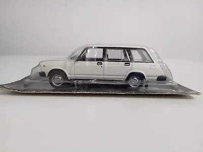 Diecast Soviet Car Lada VAZ 2104 Nova Wagon ВАЗ 2104 DeAGOSTINI 1/43 Scale • $29.99