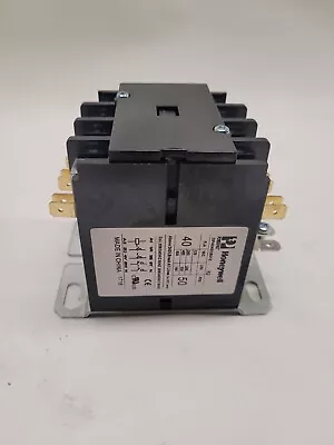 Honeywell (DP4040C5010) Definite Purpose Contactor  208/240 VAC 4-Pole • $43.98