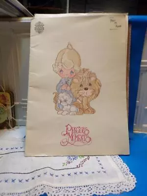 Vintage 1983 Precious Moments Cross Stitch Patterns Book Peace On Earth PM-4 • $4.99