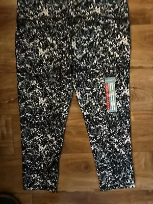 Women's Marika Sport Printed Capri Leggings XL  Print NWT • $9.99