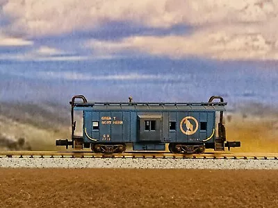 N Scale Con-Cor 1251-C.  Bay Window Caboose Blue Great Northern. GN # 3310 • $10.50