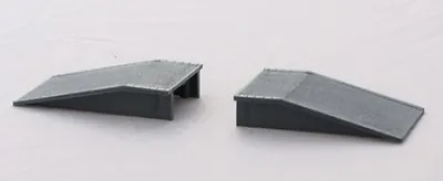 Gaugemaster GMKD17 2 X Station Platform Ramp Ends N Gauge 55mm X 11mm X 35mm • £6.68