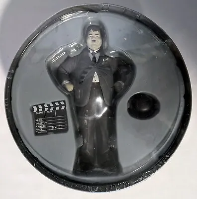 Oliver Hardy Figure Movie Icons Movie Reel Sealed New S.D Toys • £23.13