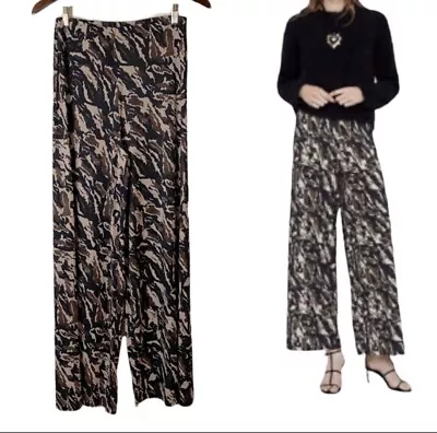 Zara Wide Leg Camo Lightweight Flowy Pants Small • $22