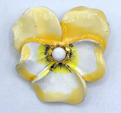 D8-1628 Vintage Brooch Gold Tone Pin 1.5  Enamel Yellow Flower • $4.99