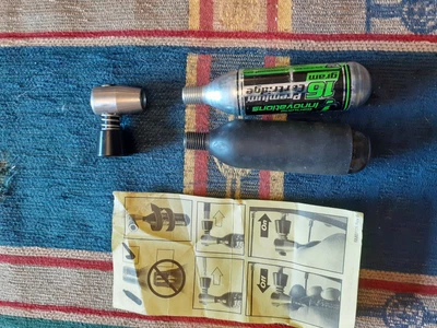 £8 • Buy Co2 Bike Tyre Inflator