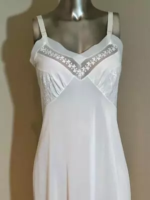 VTG Kayser Luxite White Full Slip Size 36 # 070121 • $15