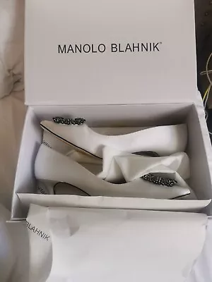 Manolo Blahnik 40 White Shoes Heels 75 • $45