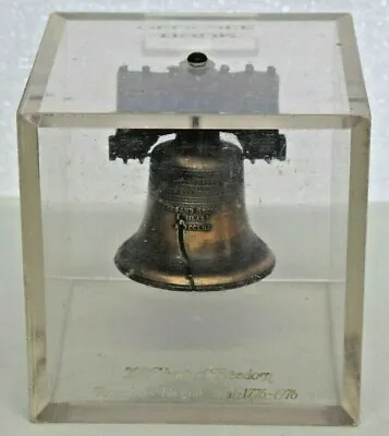Vintage Americas Bicentennial 1976 Ringing Liberty Bell Plexiglass Box Coin Bank • $19.95