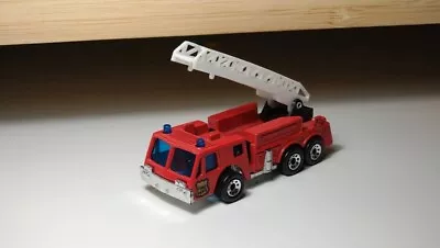 1/64 Matchbox Fire Engine Red (Hot Wheels Scale) • £2.49