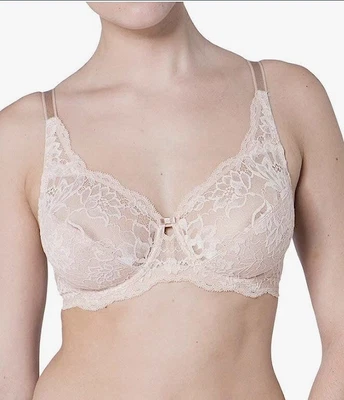 £17.99 • Buy Triumph Amourette Charm W Underwired Bra BNWT Size 34C Peachy Nude Colour