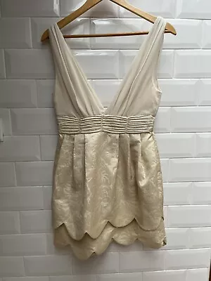 H&M Conscious Collection Cream Scallop BrocadeJacquard Mini Dress (Size 36) • £10