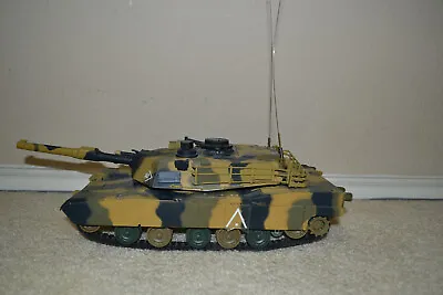Hen Long RC Battle Tank 1/24th Scale W/ Charger & Battery Pre-Owned RC Tank • $71.95