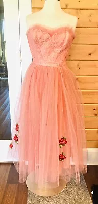 Vintage 1950s Strapless Pink Prom Dress Cupcake Formal Tulle Lace Rose Applique • $129.99