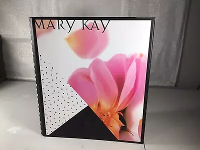 2018 Mary Kay Consultant 3 Ring Binder  • $7.99
