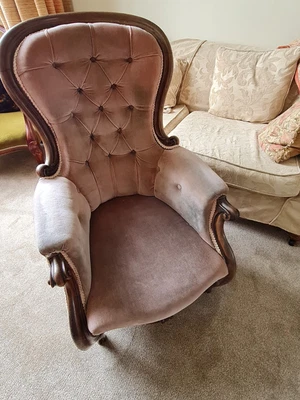 £120 • Buy Antique Victorian Mahogany Spoon Back Parlour Armchair Cabriole Legs 