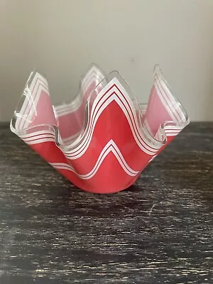 Vintage Retro Glass Red White Handkerchief Vase Bowl • £9.95