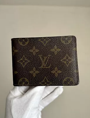 Authentic Louis Vuitton Monogram Bifold Wallet - Men’s • $250