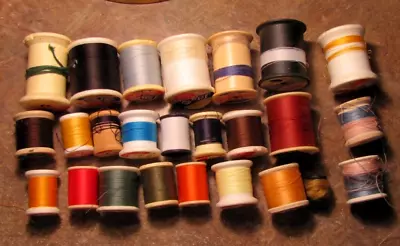 Lot 25 Spools Vintage Sewing Thread Wood Crafting Craft Clark Coats Lily • $7.99