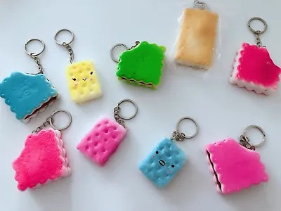 $7.12 • Buy 2 Slow Rising Scent Biscuit Cookie Squishie Squish Keyring Squeeze Toy Strap 