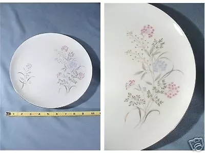 MIKASA - Elsie #7281 - Dinner Plate • $9.99