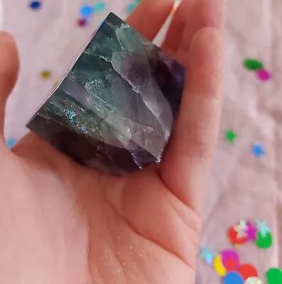 £9.99 • Buy Incredible Rainbow Fluorite Cube With Rainbows - Self-Standing Crystal Carving