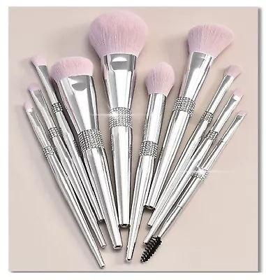 6 Piece Makeup Brush Set • $19.95