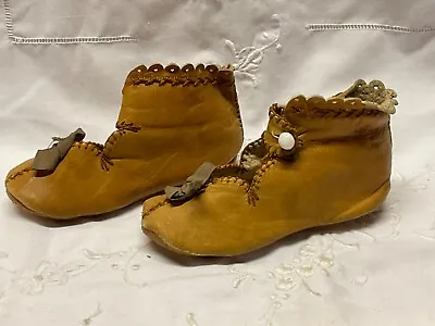 ANTIQUE VICTORIAN BABY SHOES SOFT TAN LEATHER 1800’s • $38